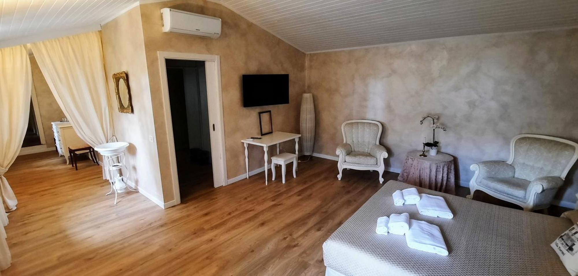 B&B Villa Fiorini モニーガ・デル・ガルダ エクステリア 写真