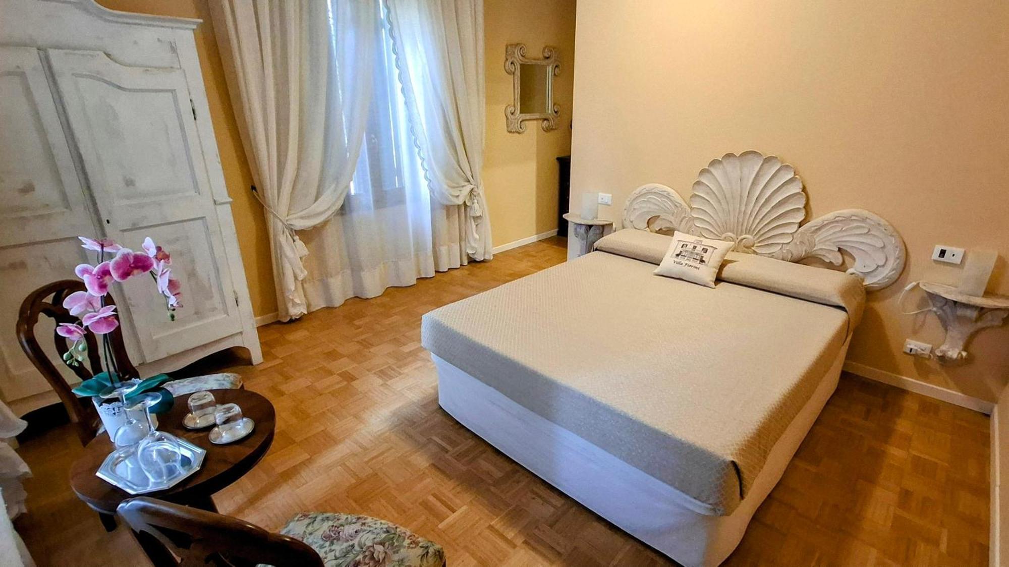 B&B Villa Fiorini モニーガ・デル・ガルダ エクステリア 写真