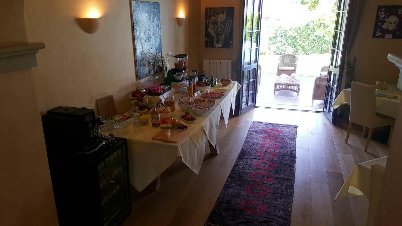 B&B Villa Fiorini モニーガ・デル・ガルダ エクステリア 写真